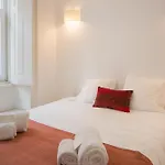 Apartment Graca Hidden Garden By Lovelystay