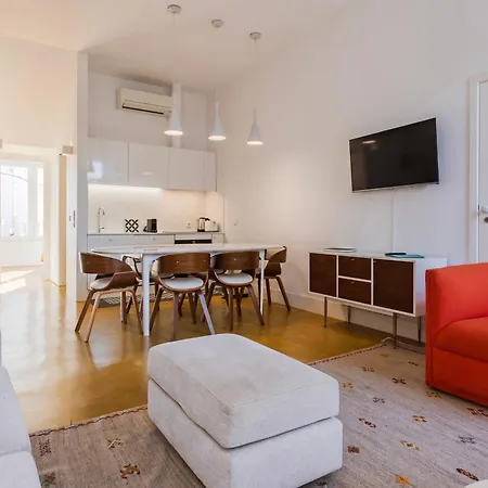 Apartment Graca Hidden Garden By Lovelystay